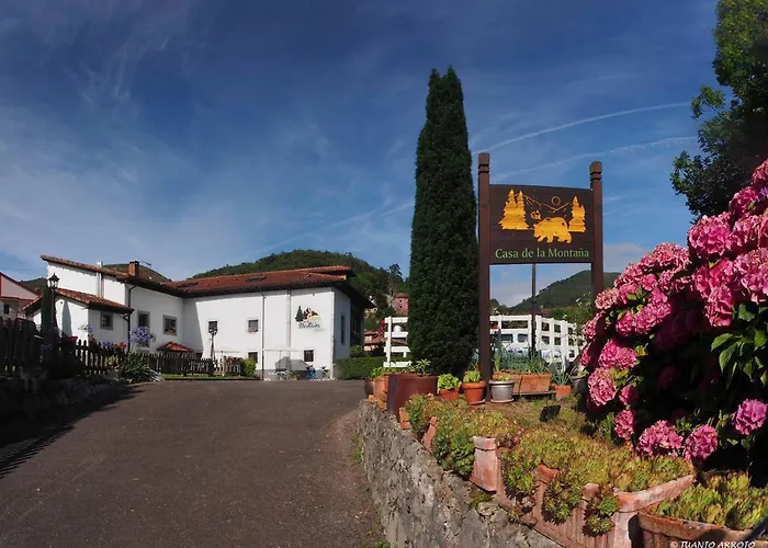 Casa De La Montana Albergue Turistico