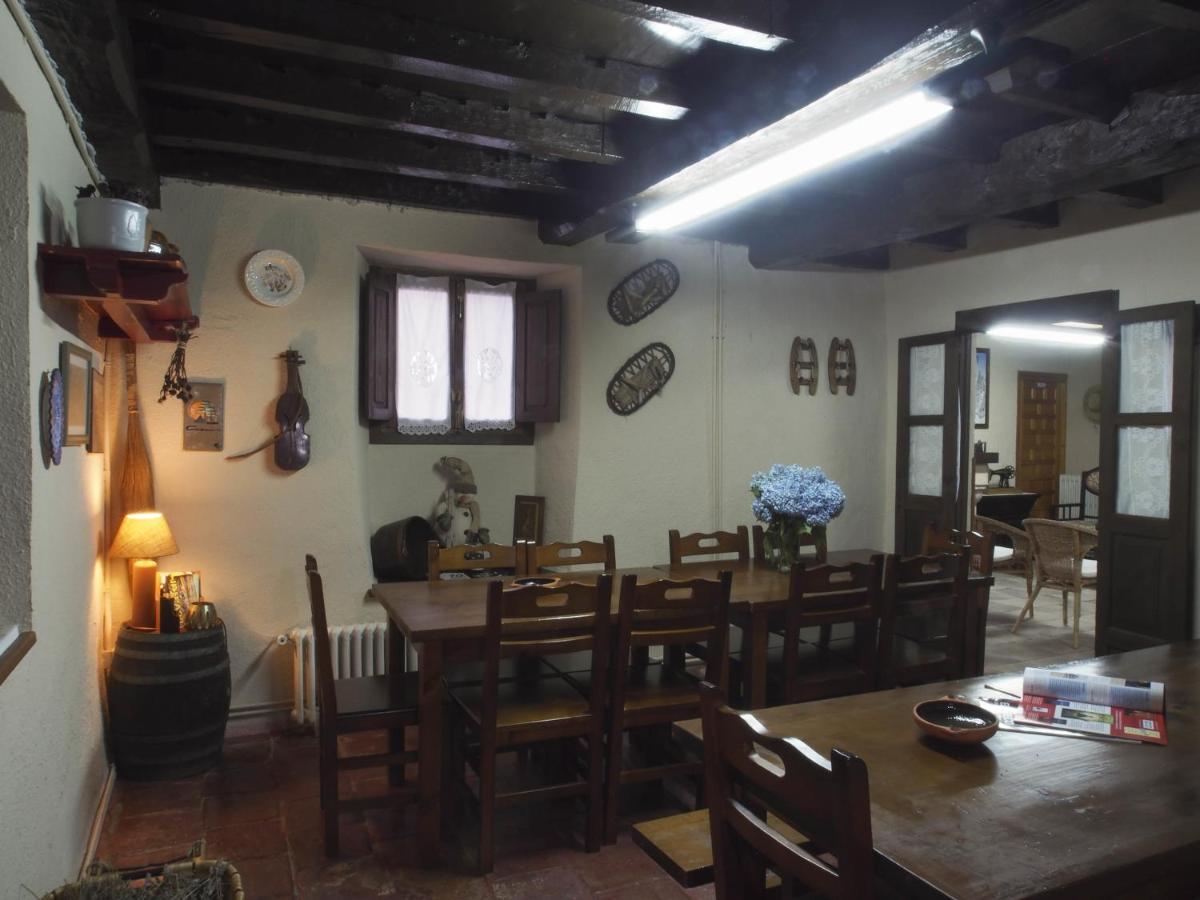 Casa De La Montana Turistico * Avin