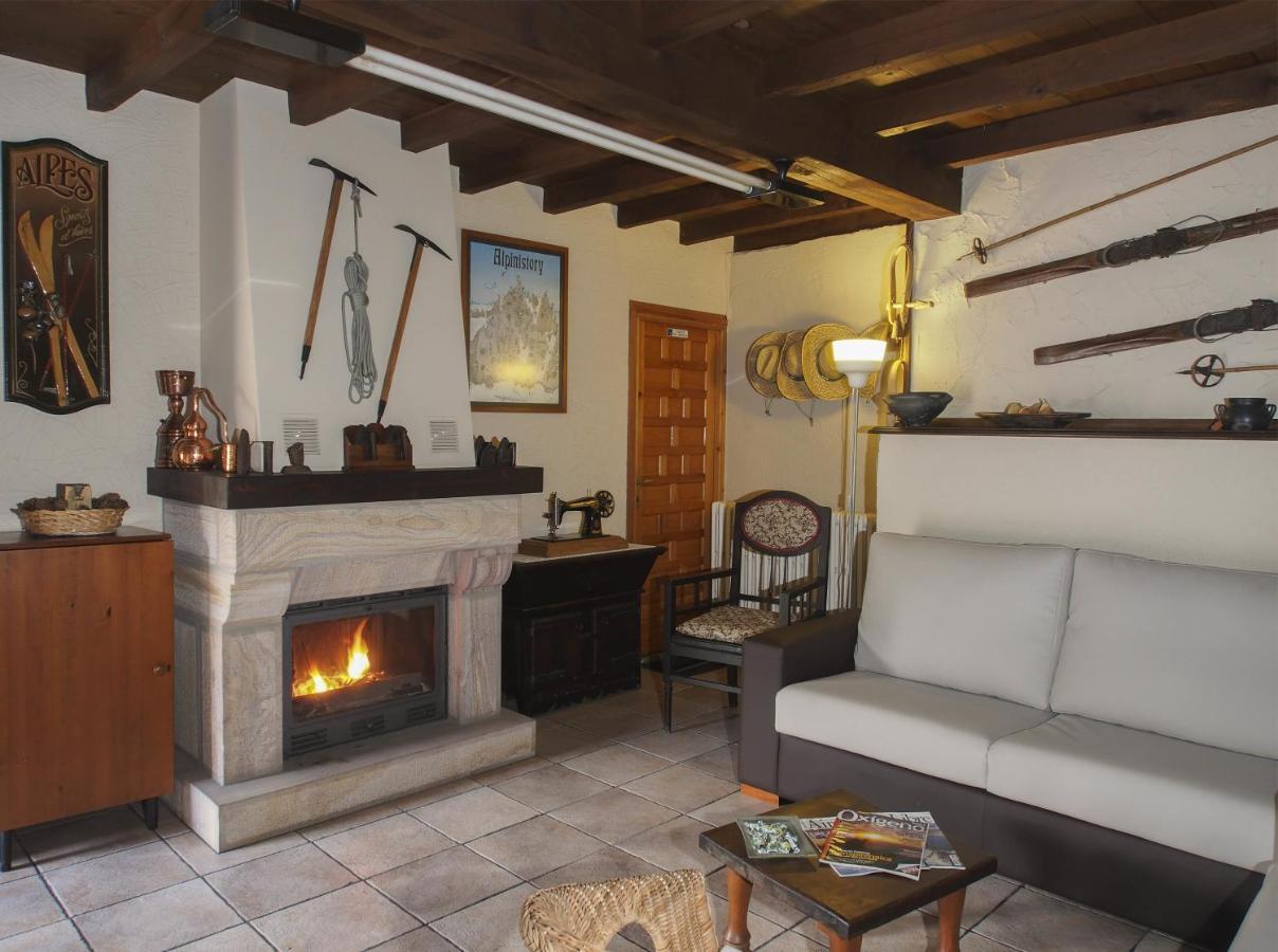 Casa De La Montana Turistico * Avin