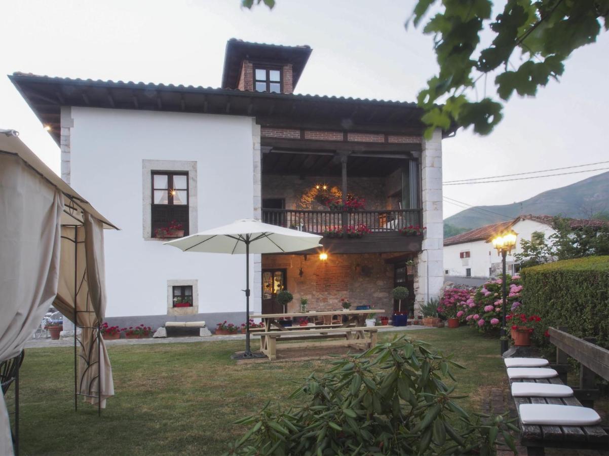 Casa De La Montana Turistico Country house Avin